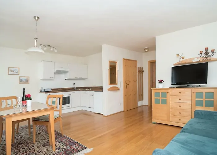 아파트호텔 Fuerbass Haus