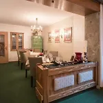 Aparthotel Fuerbass Haus