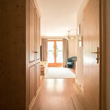 Aparthotel Fuerbass Haus